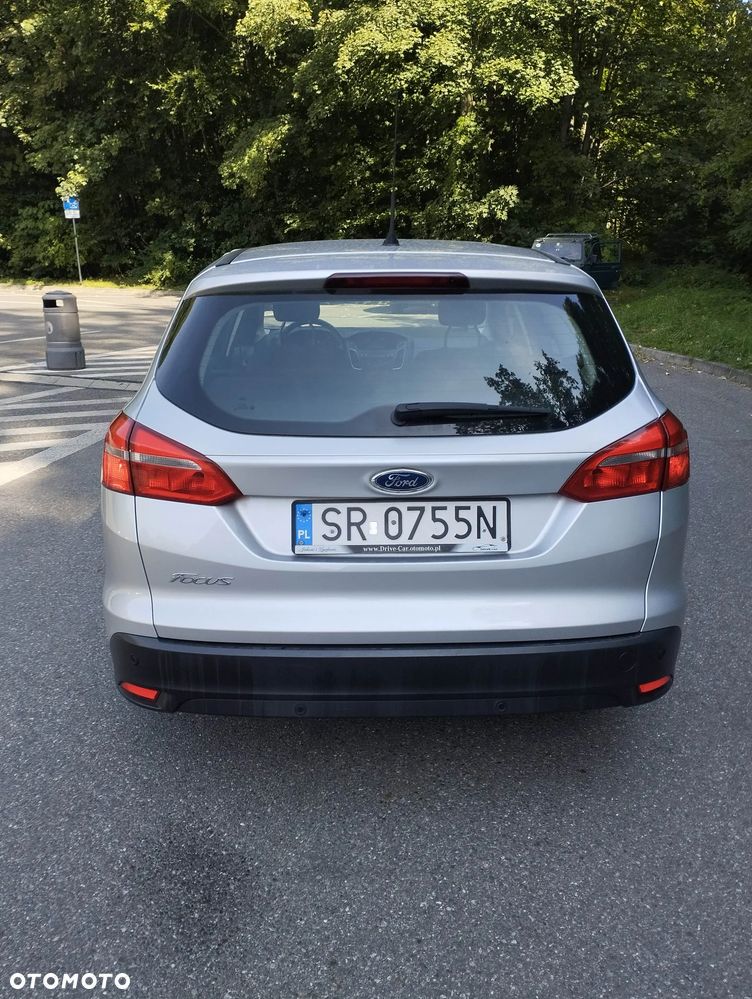 Ford Focus 1.5 TDCi SYNC Edition - 4