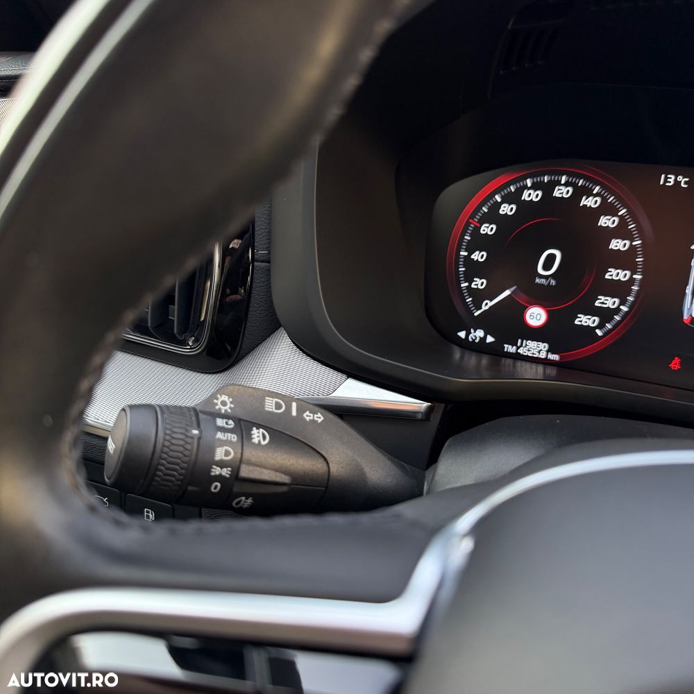 Volvo XC 60 T6 AWD Recharge Geartronic Inscription Expression - 24