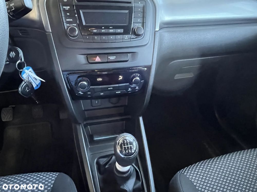 Suzuki Vitara 1.4 Boosterjet SHVS Premium 2WD - 11