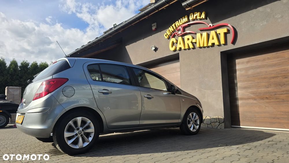 Opel Corsa 1.4 16V Innovation - 8