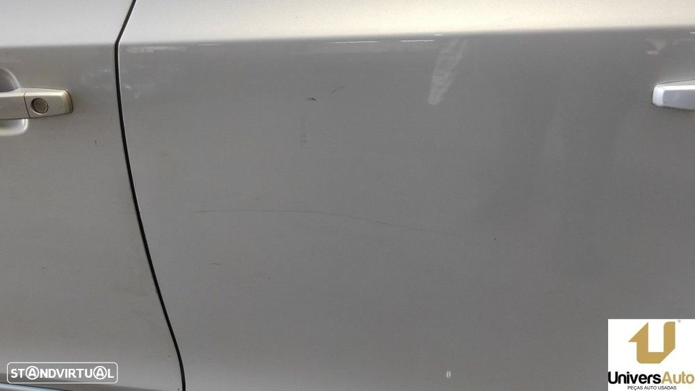 PORTA TRASEIRA ESQUERDA CHEVROLET CRUZE LS - 2