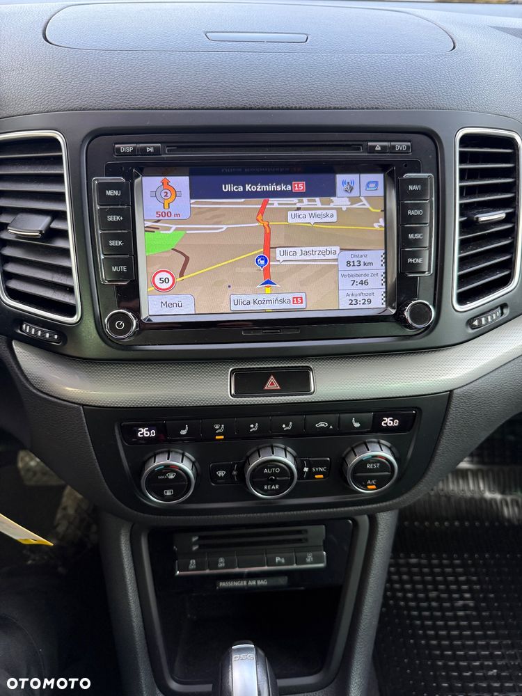 Volkswagen Sharan 2.0 TDI DSG BlueMotion Technology Comfortline - 25