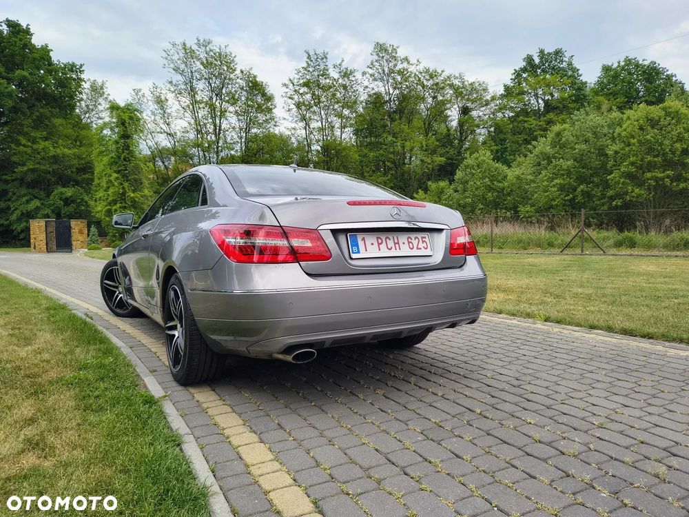 Mercedes-Benz Klasa E 220 CDI - 27