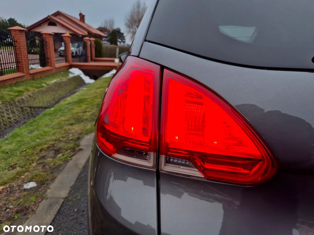 Peugeot 2008 PureTech 82 Style - 18