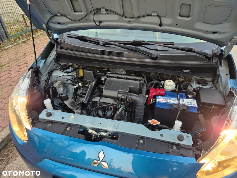 Mitsubishi Space Star 1.2 AS&G Invite CVT - 24