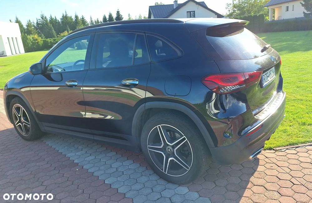 Mercedes-Benz GLA 250 4-Matic - 4