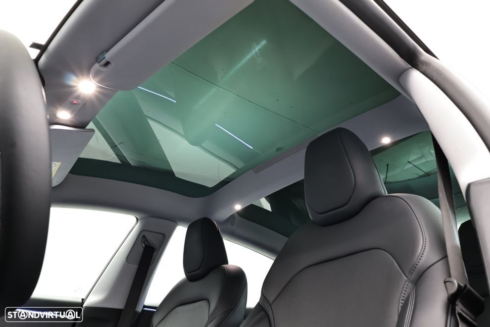 Tesla Model 3 Tração Traseira Standard - 16