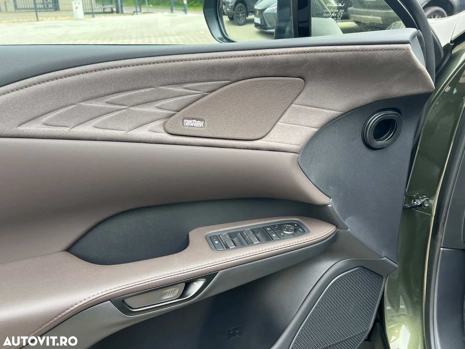 Lexus Seria RX 450h+ (Plug-in-Hybrid) Luxury Line - 19