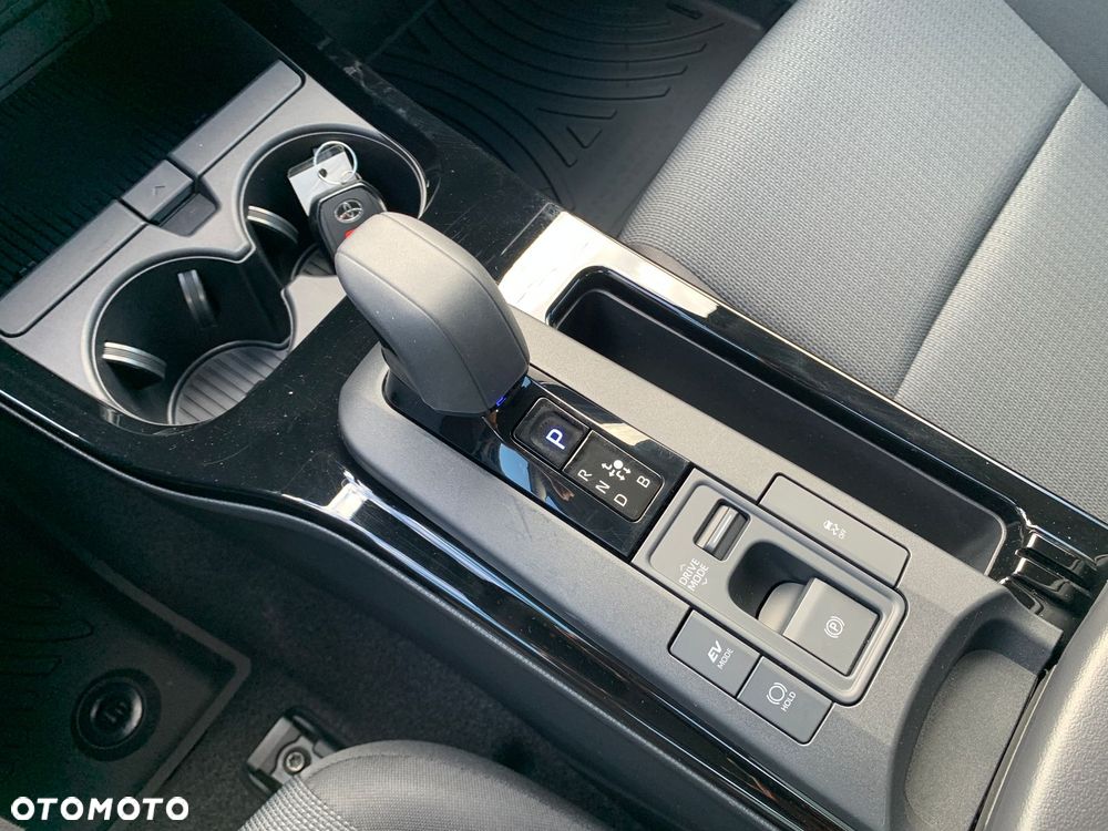 Toyota Prius Hybrid Executive - 16