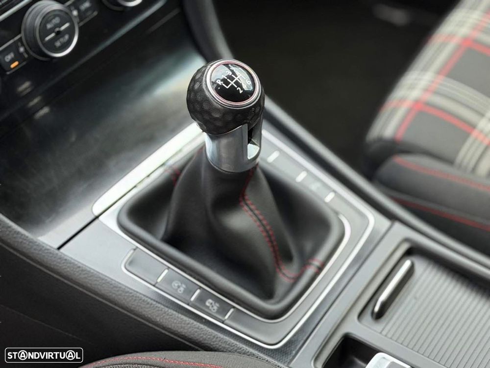 VW Golf 2.0 TSi GTi Performance - 8