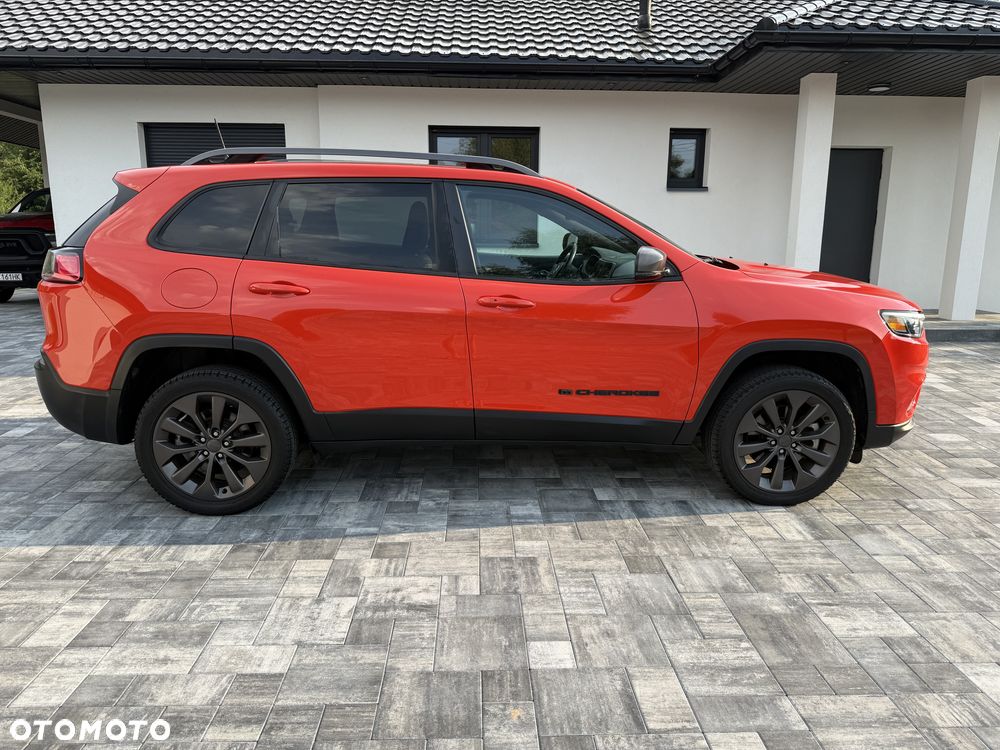 Jeep Cherokee - 2
