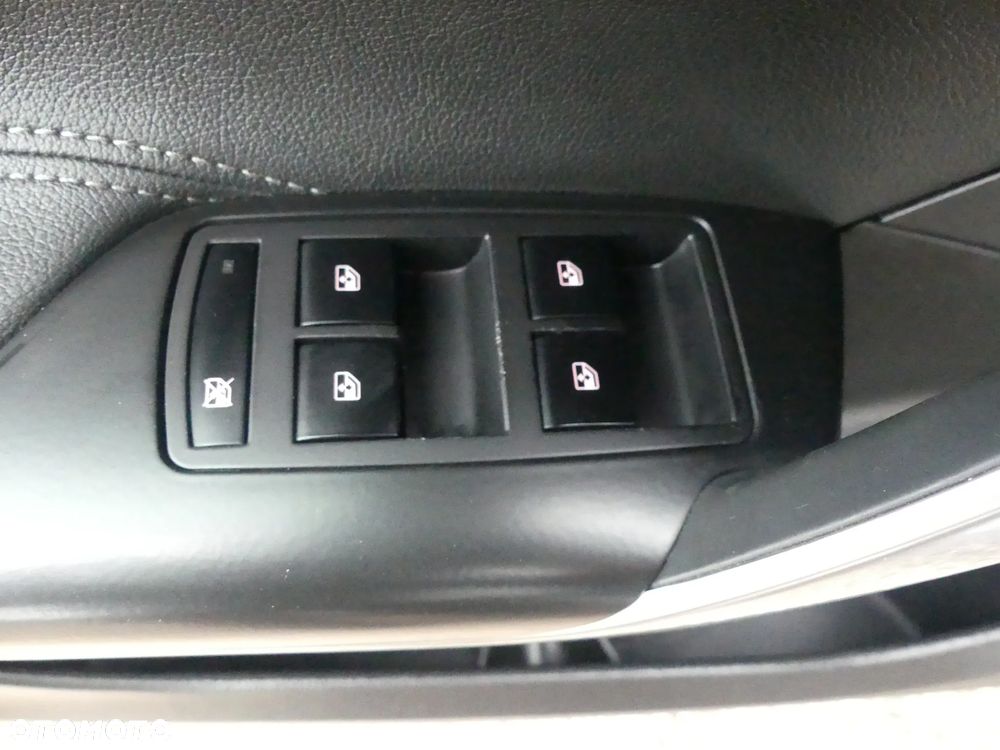 Opel Insignia 2.0 CDTI Automatik - 9