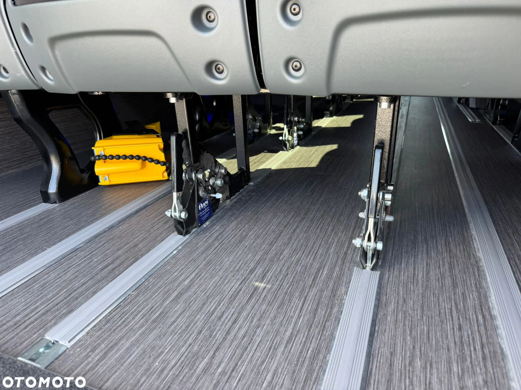 Mercedes-Benz Sprinter 519 - 22
