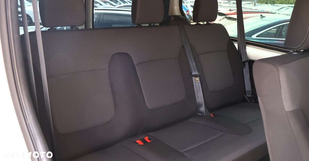Renault Trafic - 18