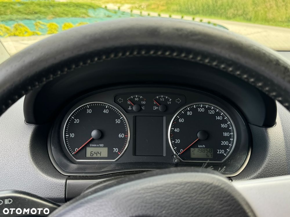 Volkswagen Polo Cross 2009 photo 5