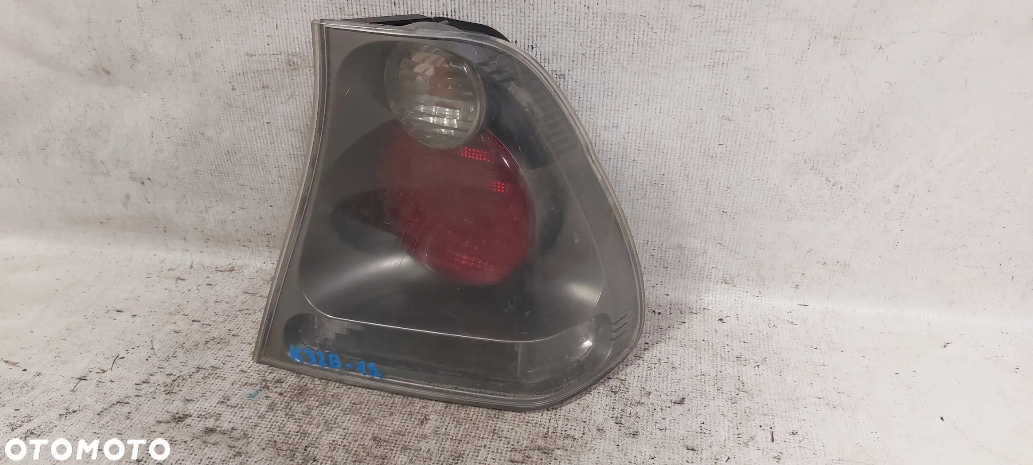 .  TYL TYLNA LAMPA PRAWA BMW E46 COMPACT - 2