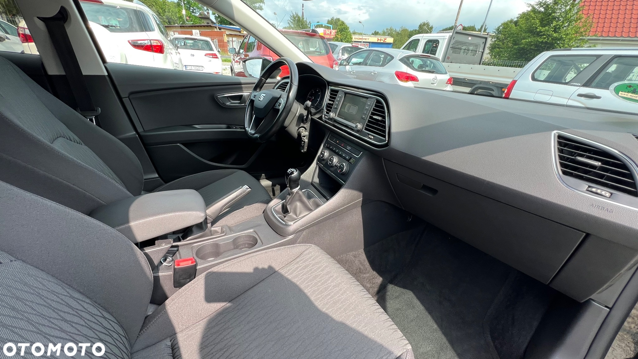 Seat Leon Sportstourer 2.0 TDI Style - 13