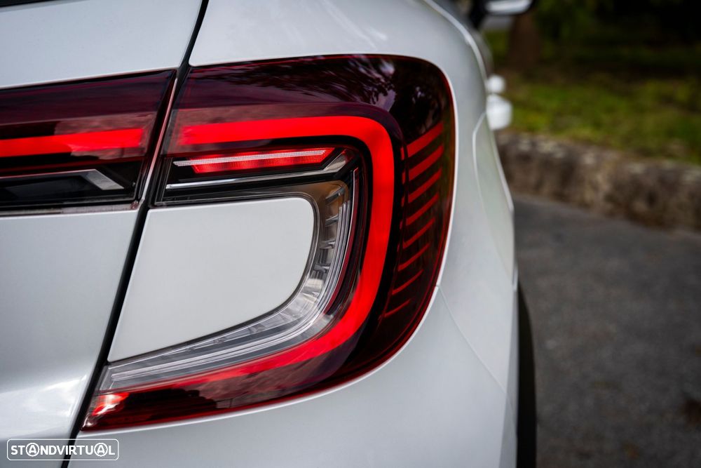 Renault Captur 1.0 TCe Exclusive - 18