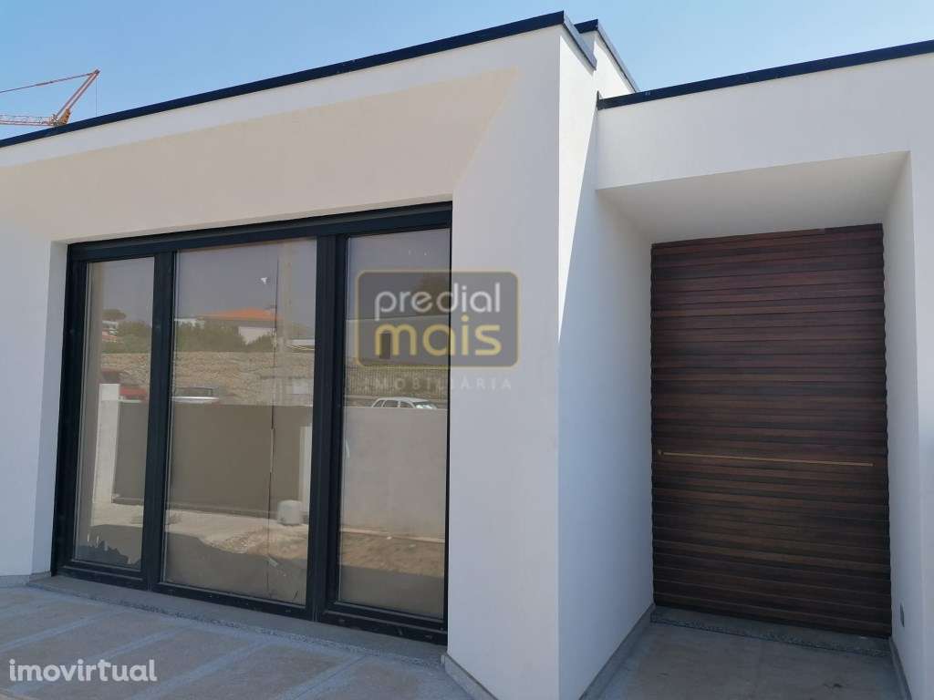 MORADIA TÉRREA T3+1 - Castelões - Grande imagem: 2/12