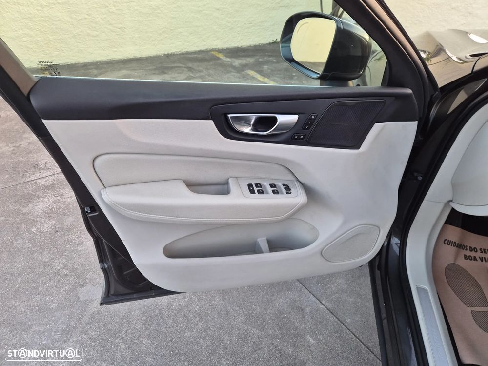 Volvo XC 60 2.0 T8 PHEV Inscription AWD - 19