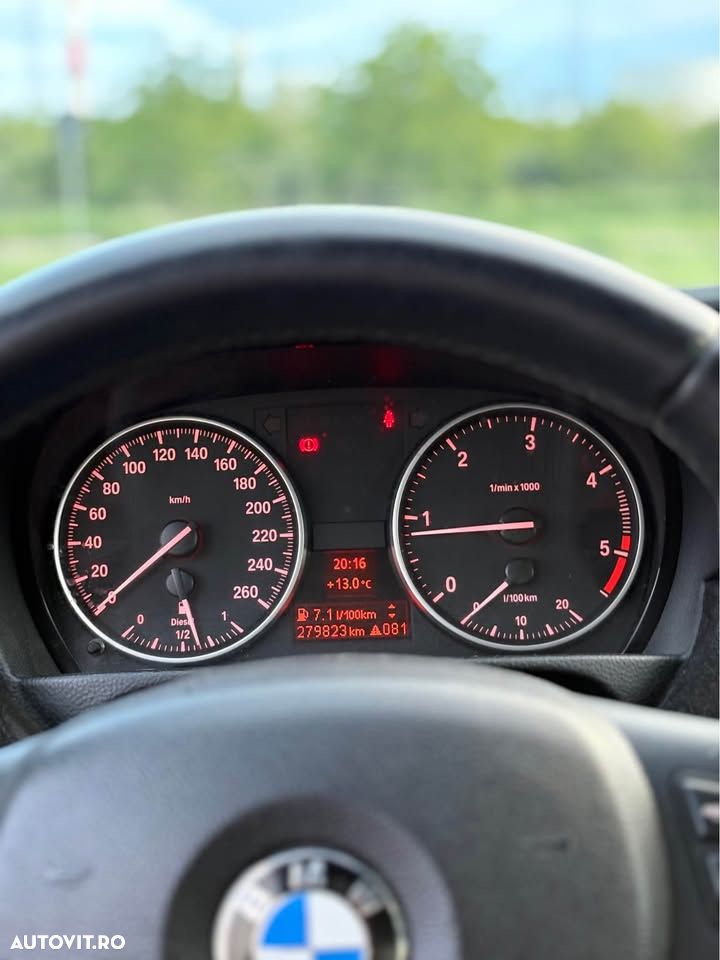 BMW Seria 3 320d - 4