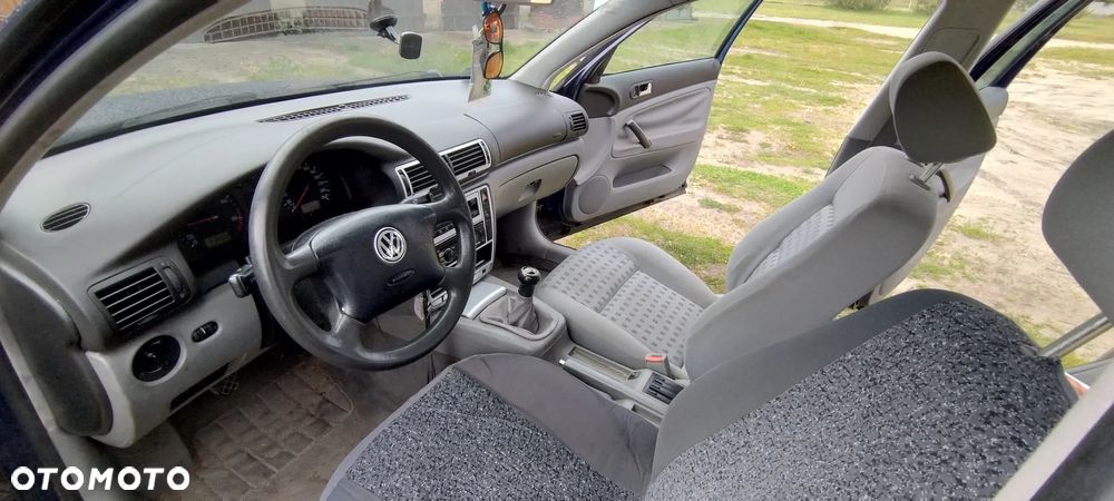 Volkswagen Passat 1.9 TDI - 20