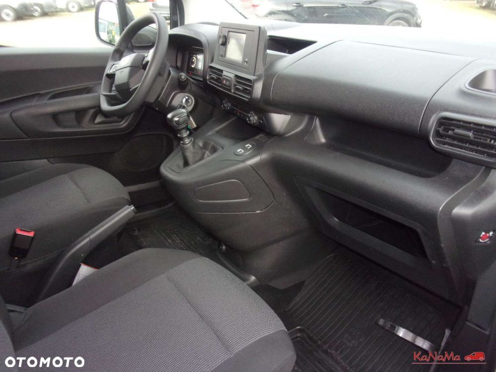 Toyota Proace City - 17