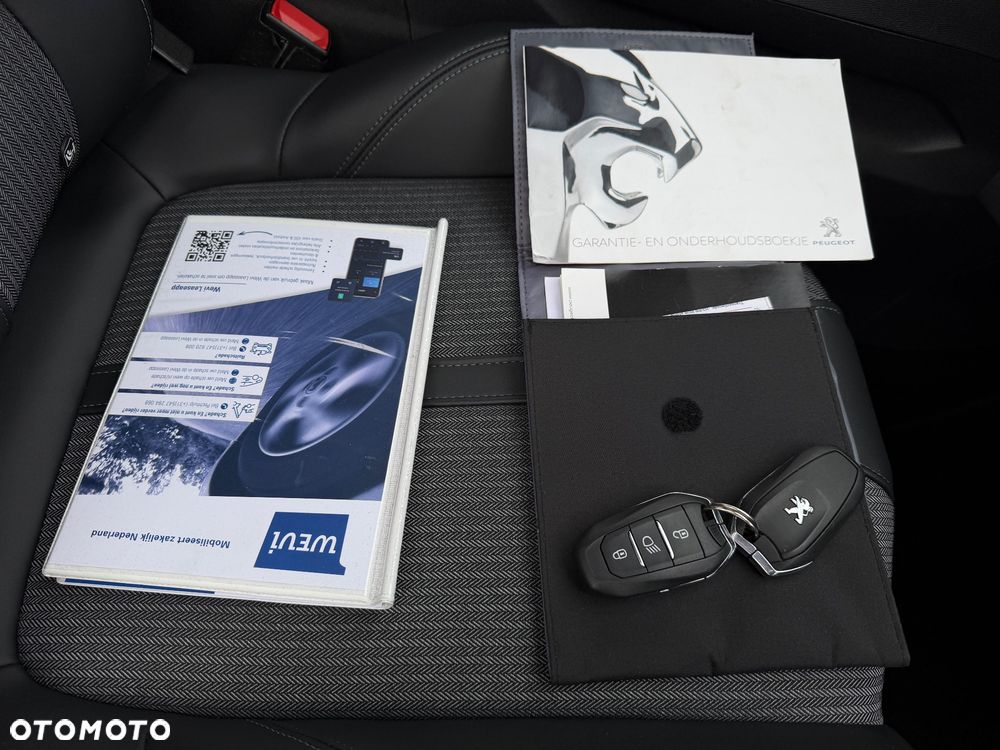 Peugeot 3008 BlueHDi 130 Stop & Start EAT8 Allure - 37