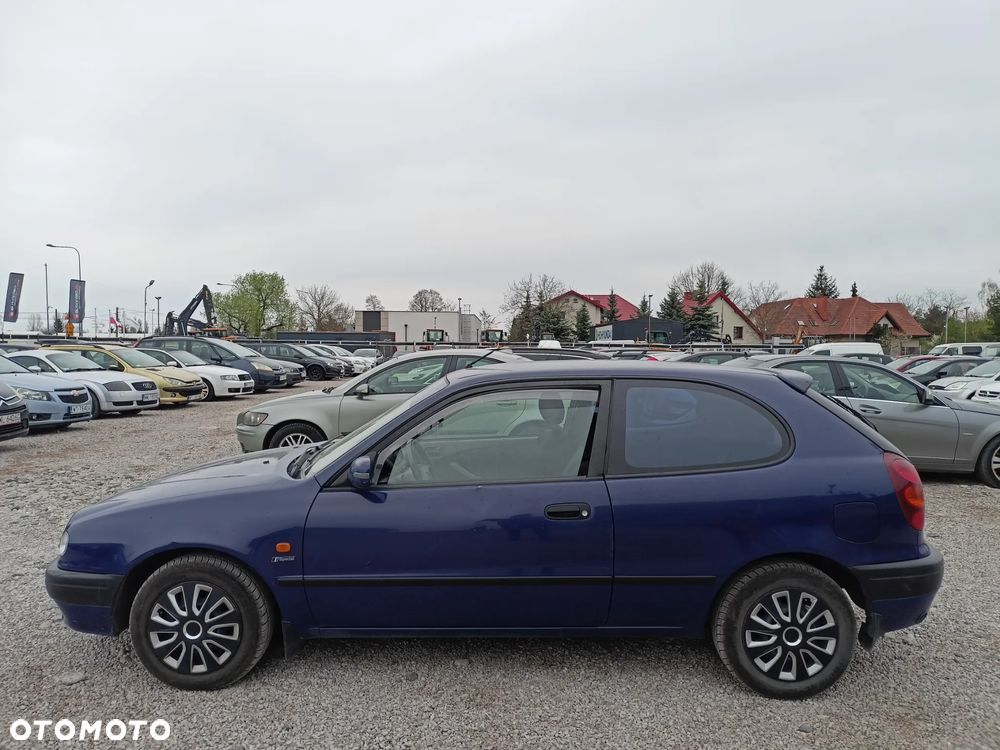 Toyota Corolla - 2