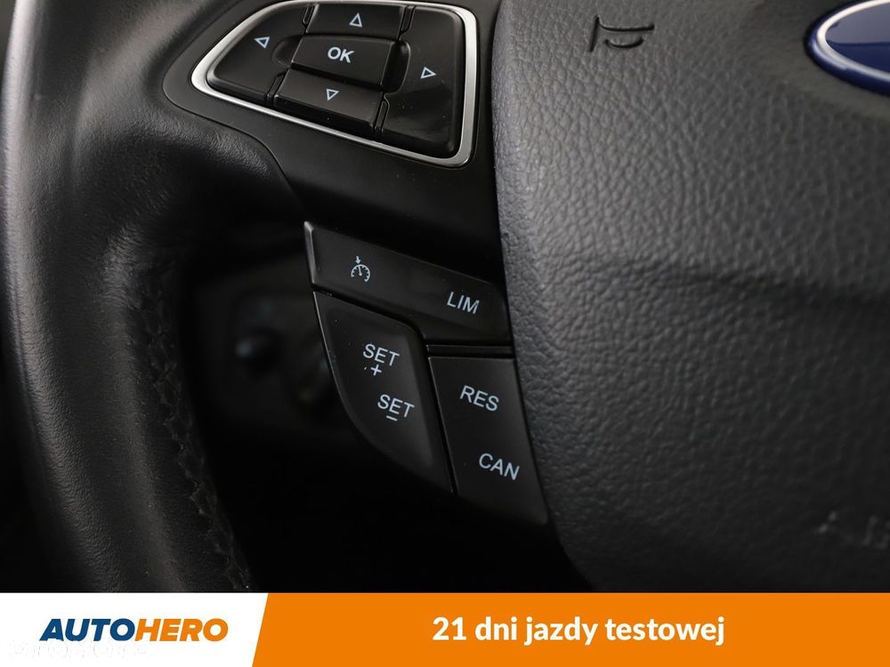Ford Kuga - 28