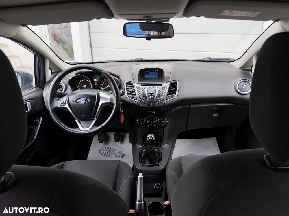 Ford Fiesta 1.5 TDCi Ambiente - 8
