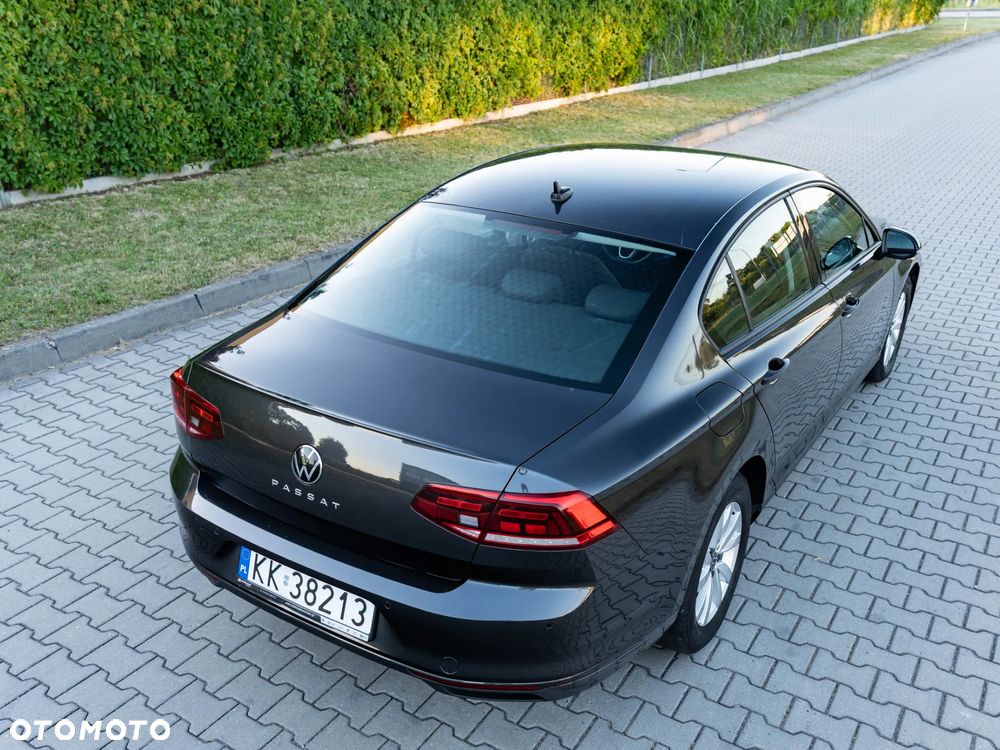 Volkswagen Passat 1.5 TSI EVO Business - 10