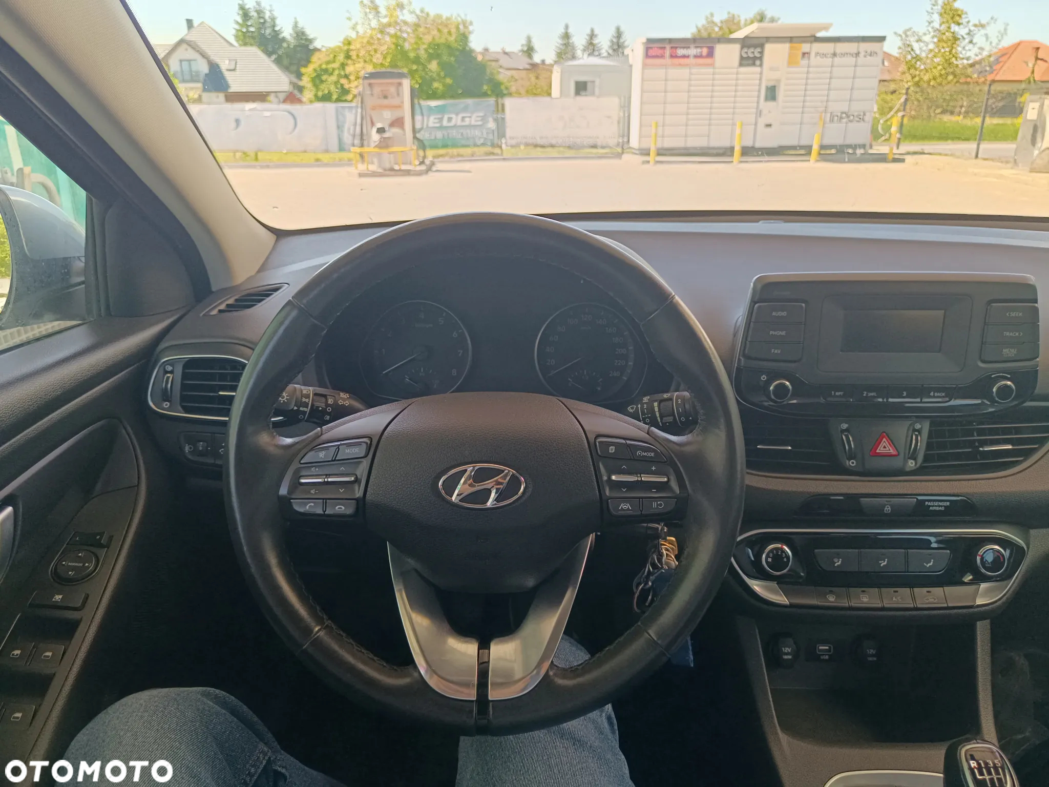 Hyundai i30 1.5 DPI Classic + - 11