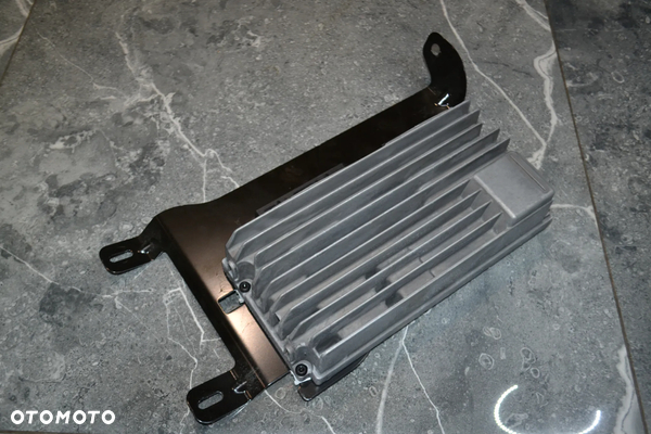 AUDI A4 B8 A5 Q5 WZMACNIACZ DŹWIĘKU BANG&OLUFSEN 8T1035223