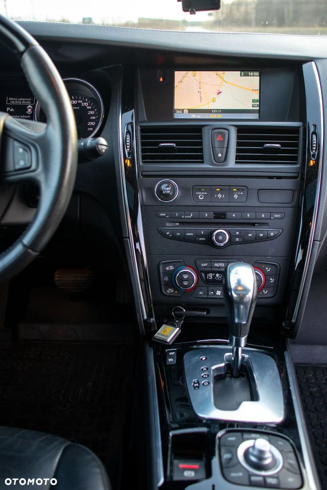 Renault Latitude - 18
