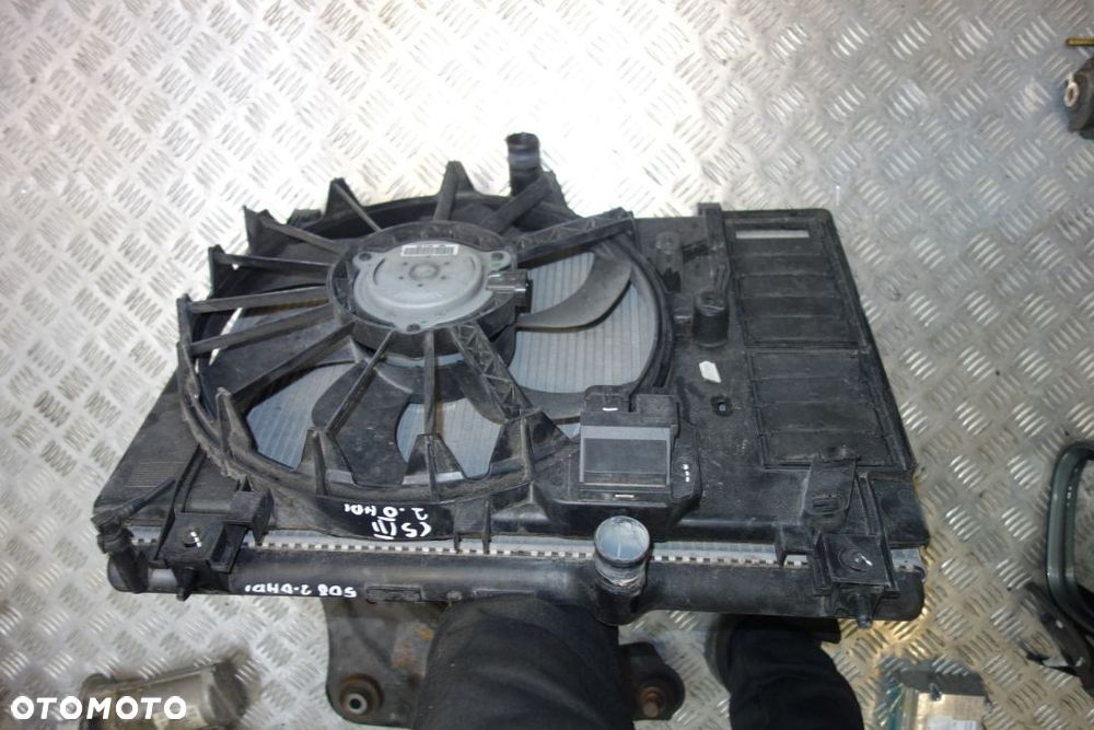 CHŁODNICA WODY Z WENTYLATOREM C5 III 508 2.0 HDI 136 KM - 2