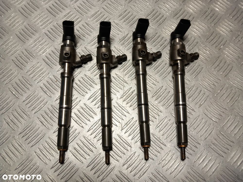 VW AUDI SKODA WTRYSKIWACZE 1.6 TDI DIESEL 03L130277B - 1