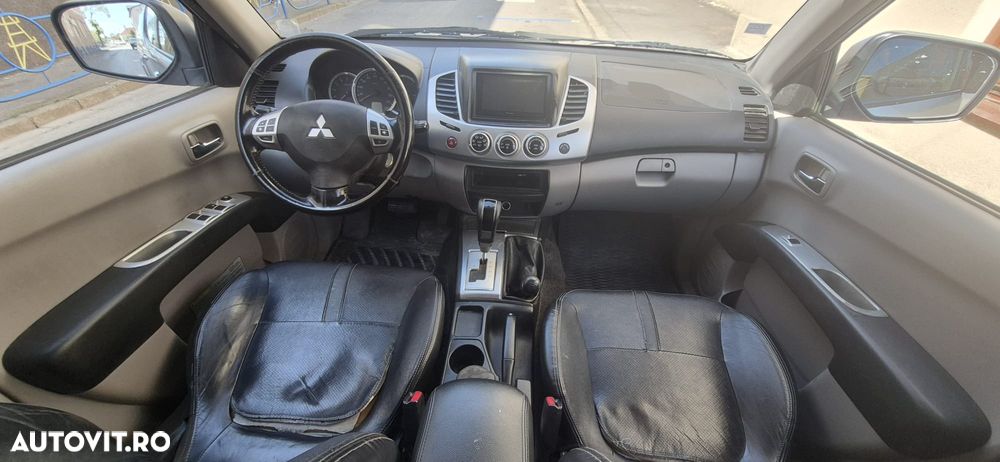 Mitsubishi L200 - 6
