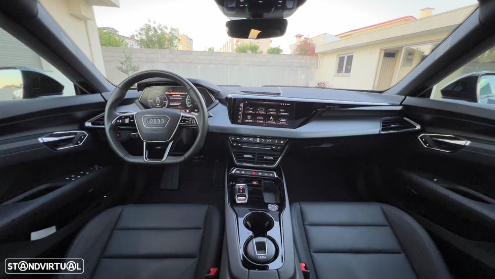 Audi e-tron GT quattro - 25