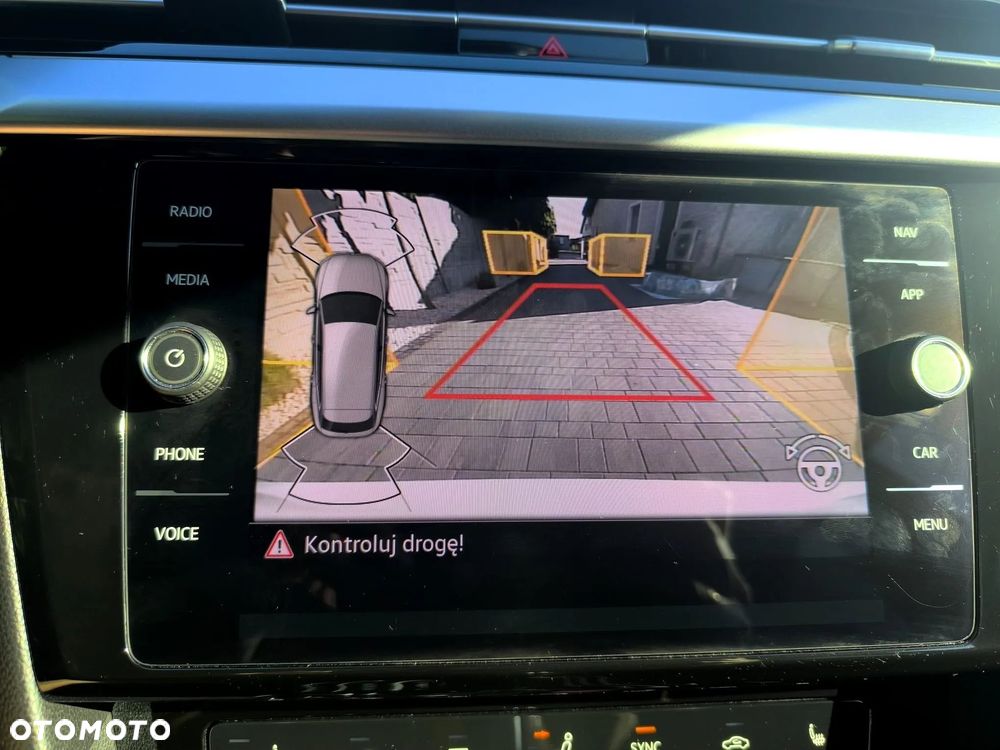 Volkswagen Arteon 2.0 TDI R-Line DSG - 17