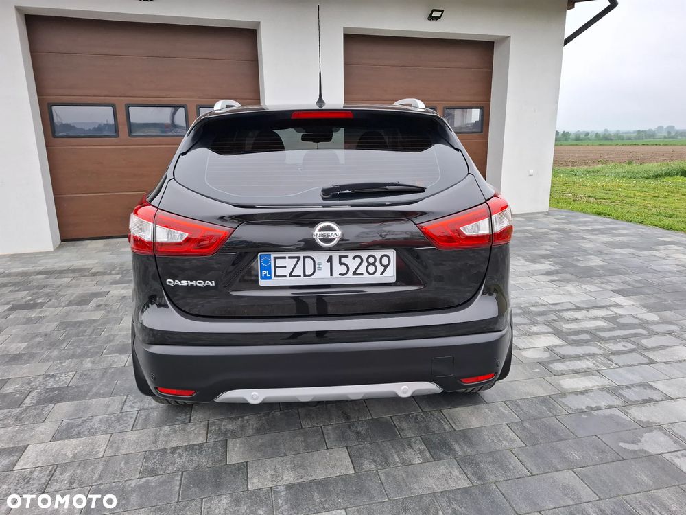 Nissan Qashqai 1.6 DCi Xtronic TEKNA - 4