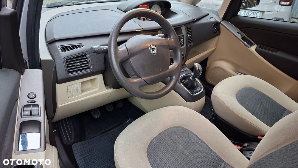 Lancia Musa 1.4 16v Platinum - 7