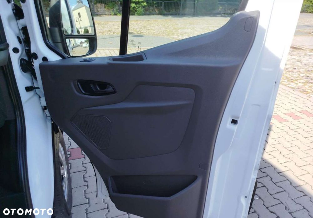 Ford Transit - 23