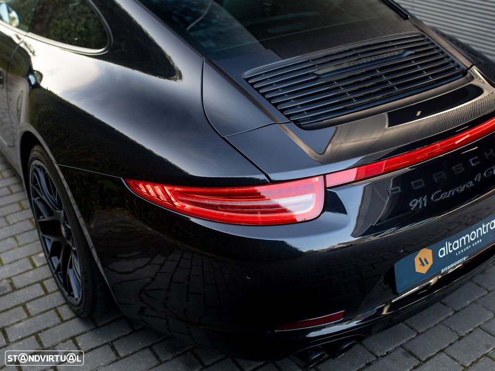 Porsche 911 (991) Carrera 4 GTS PDK - 17