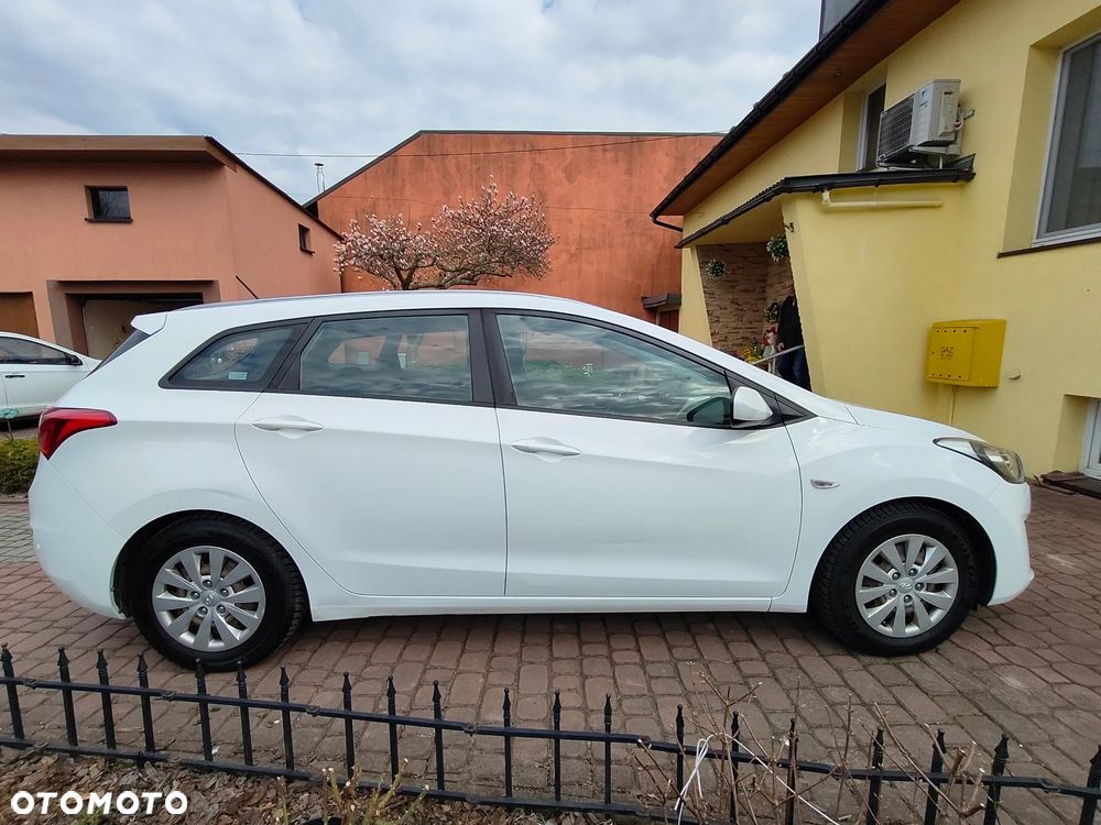 Hyundai i30 1.6 CRDi BlueDrive Classic - 3