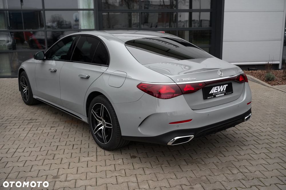 Mercedes-Benz Klasa E 300 de 4-Matic AMG - 5