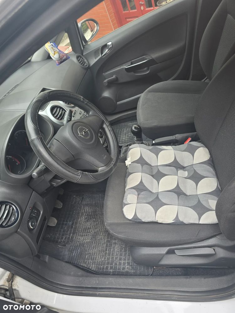 Opel Corsa 1.2 16V Enjoy - 9