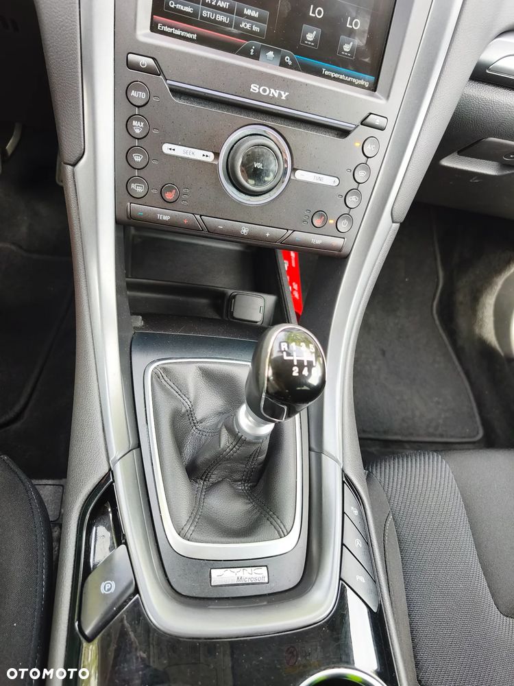 Ford Mondeo 2.0 TDCi STart-Stopp Titanium - 29