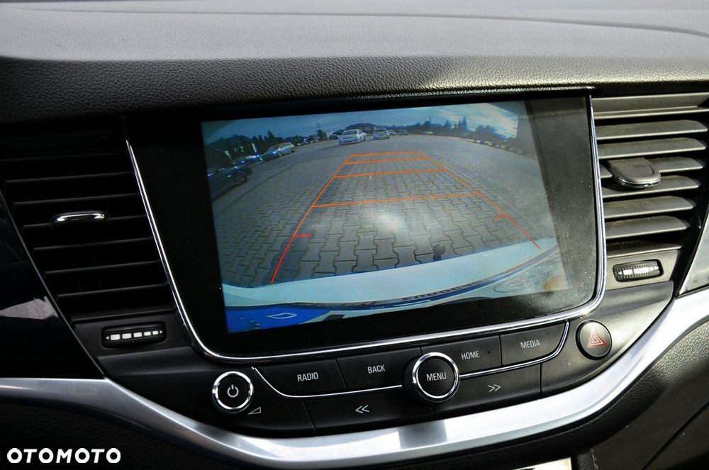 Opel Astra 1.6 D (CDTI) Automatik Dynamic - 9