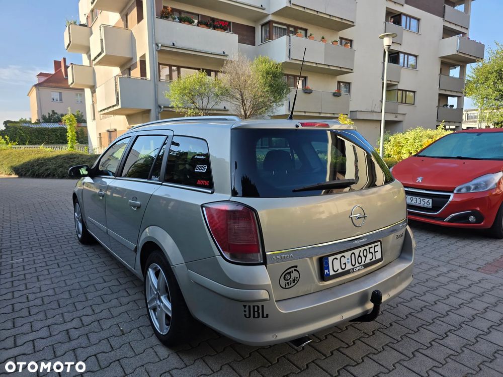 Opel Astra 2.0 Turbo Sport - 3